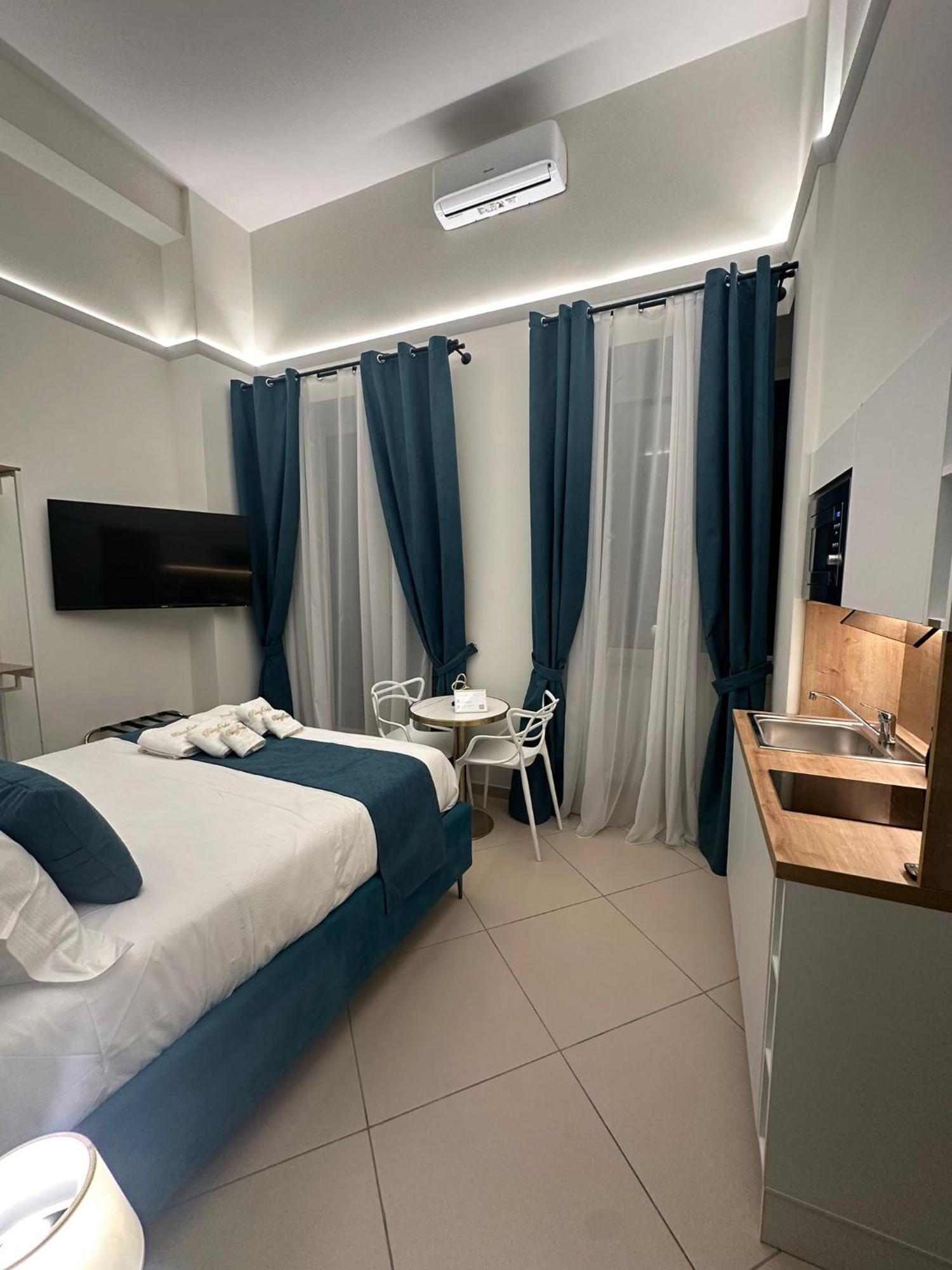 Palazzorefici Νάπολη Εξωτερικό φωτογραφία